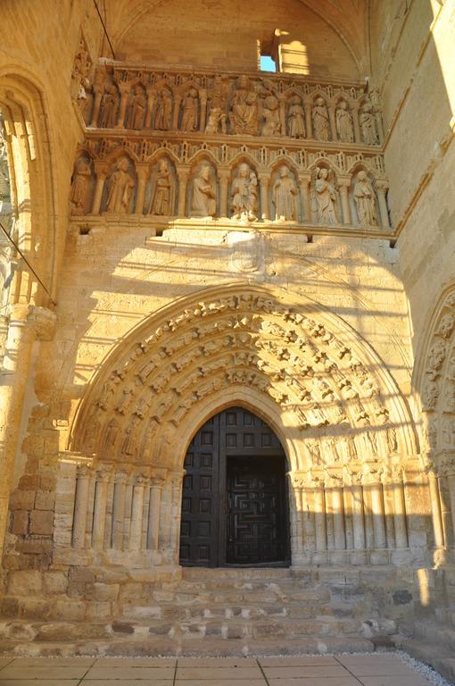 Las Cantigas Villalcázar de Sirga Zewnętrze zdjęcie
