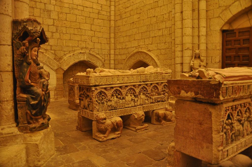 Las Cantigas Villalcázar de Sirga Zewnętrze zdjęcie